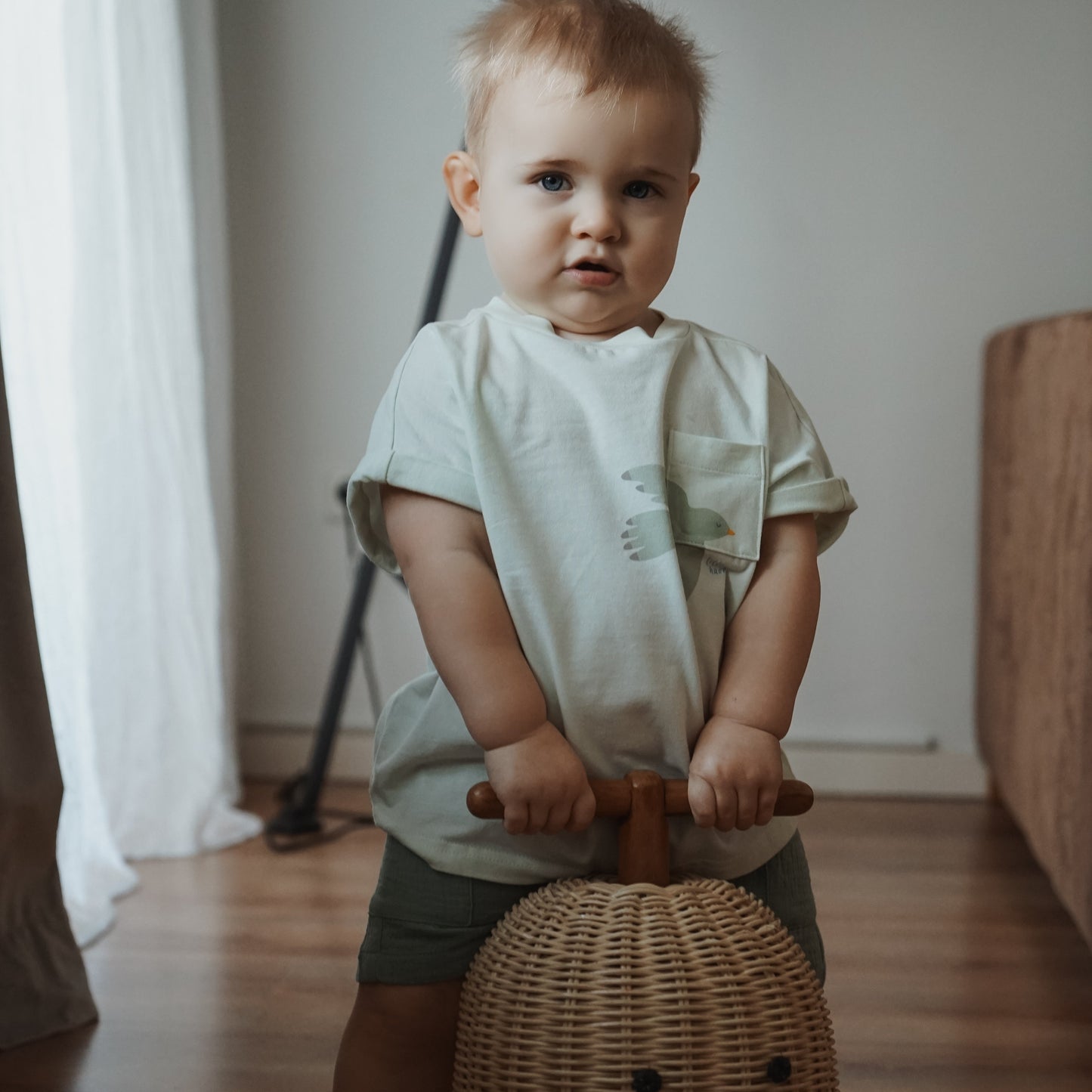 T-shirt mit Brusttasche und Druck